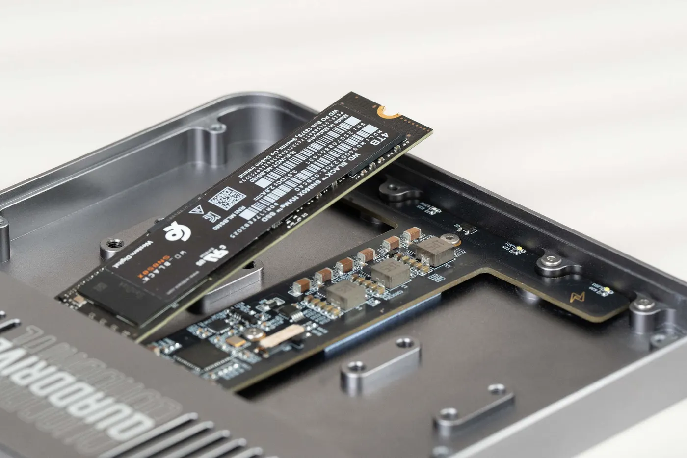 Installing an SSD in QuadDrive